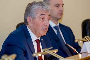 Парламент Оренбуржья собрался на первое заседание